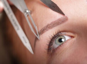 Eyebrow Transplant Turkey Cost 2024 | Estemoon Clinic